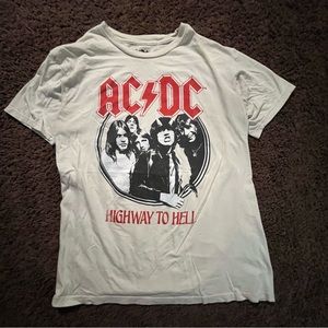 White AC/DC Highway to Hell graphic tee good conditions LARGE